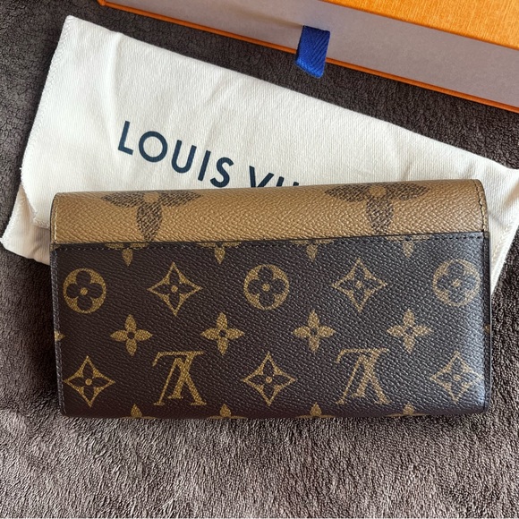 LOUIS VUITTON MONOGRAM REVERSE SARAH WALLET LONG - Picture 3 of 12